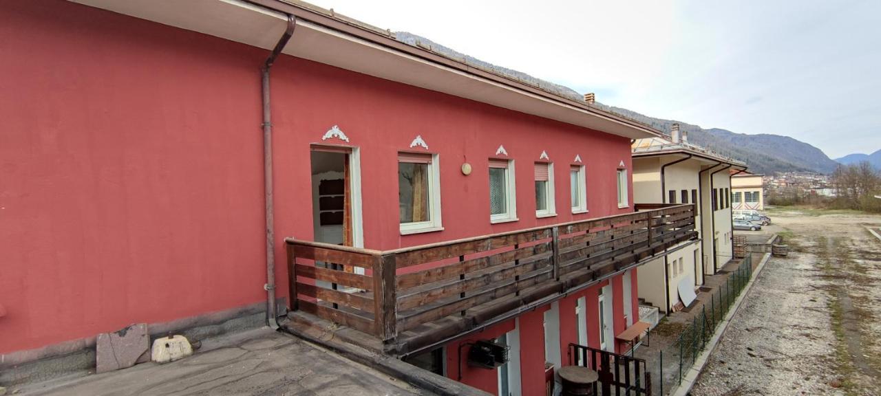 Le Mongolfiere 2 Appartement Malè Buitenkant foto