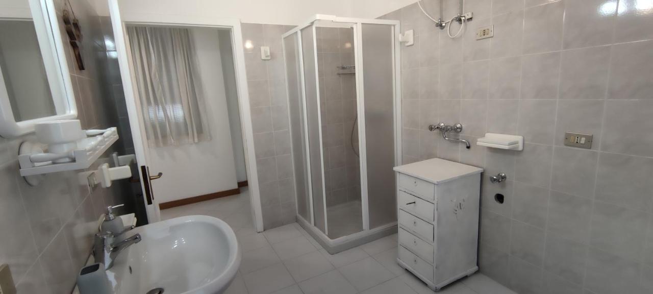 Le Mongolfiere 2 Appartement Malè Buitenkant foto